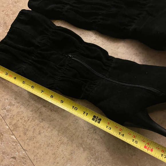 Boots - Picture 7 of 8